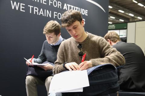 Ragazzi che scrivono