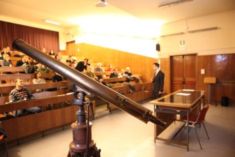 Seduta di laurea in Aula della Specola - via Zamboni 33 - Bologna (c) Università di Bologna